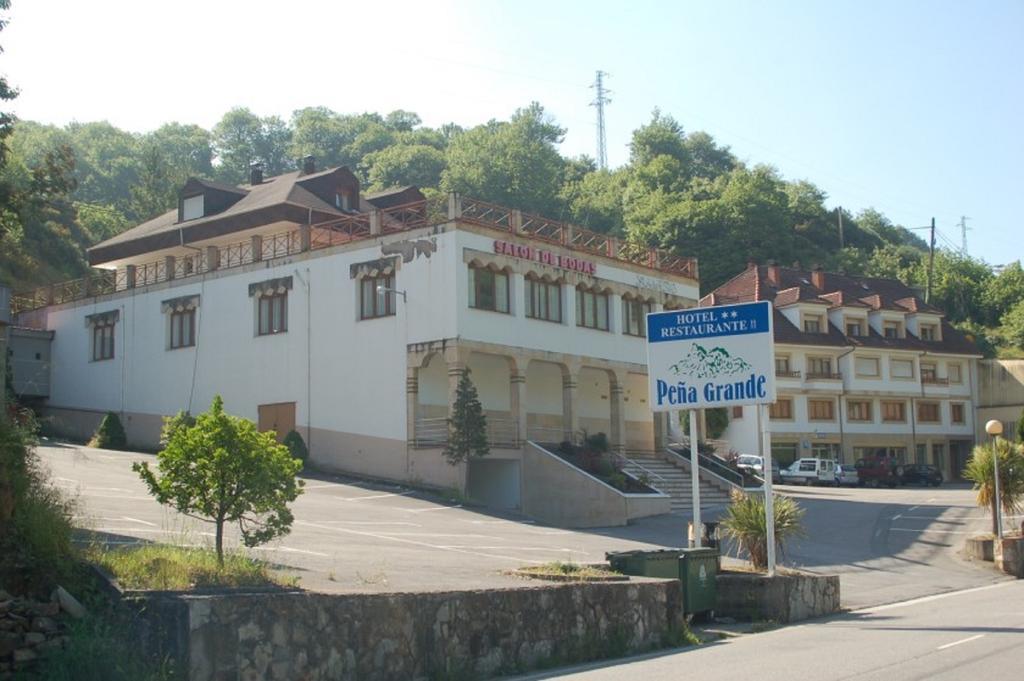 Hotel Penagrande Кангас-дель-Нарсеа Екстер'єр фото
