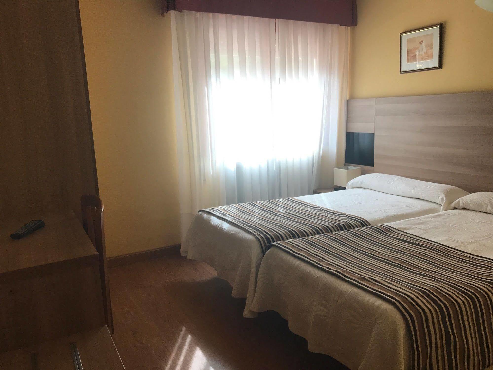 Hotel Penagrande Кангас-дель-Нарсеа Екстер'єр фото
