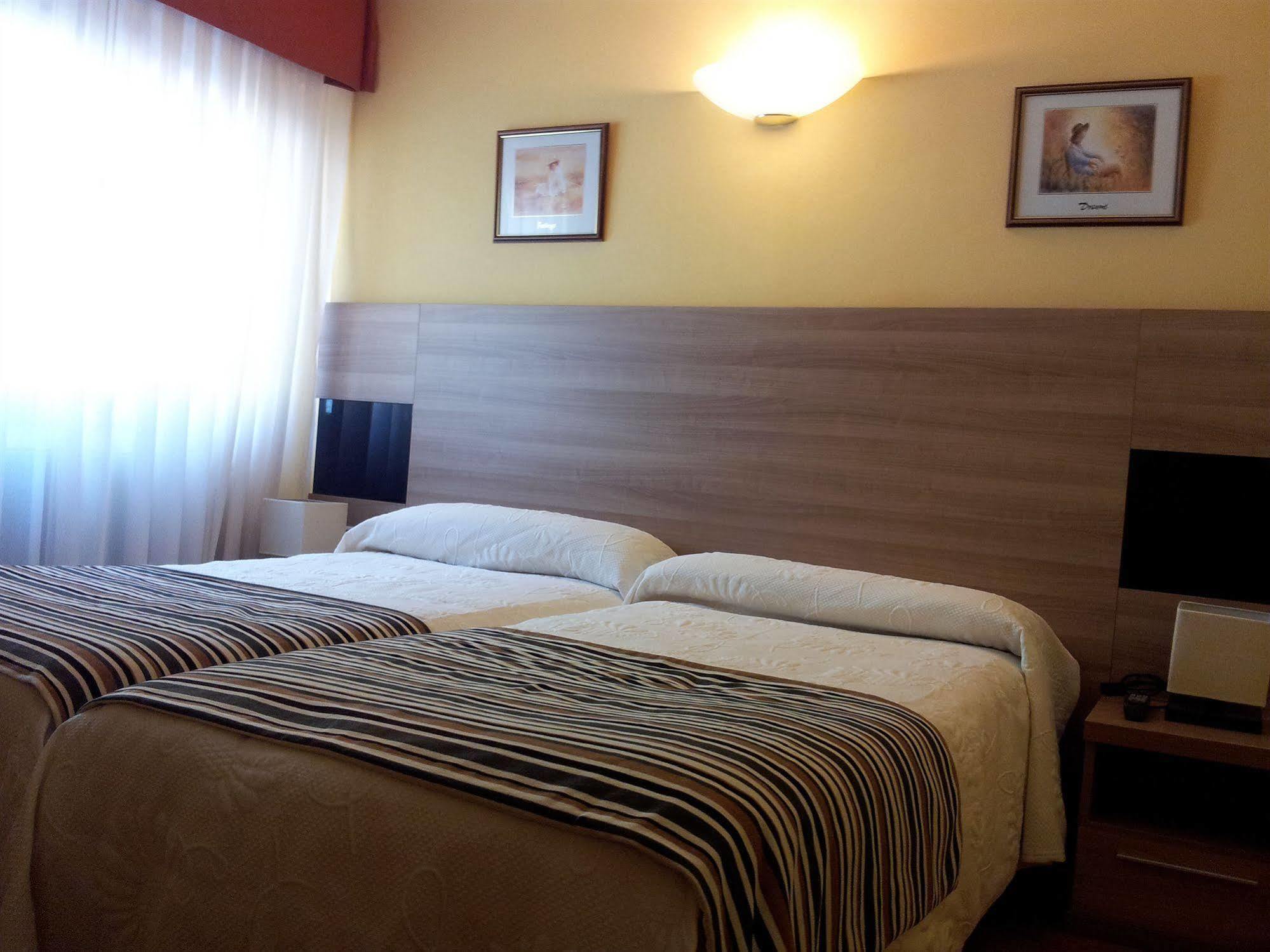 Hotel Penagrande Кангас-дель-Нарсеа Екстер'єр фото